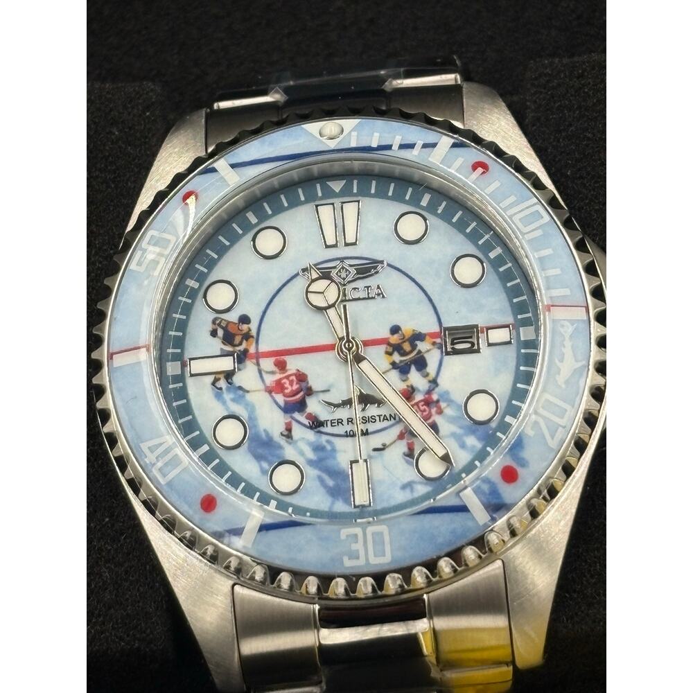 Invicta Pro Diver Visions From Above Hockey Mens Watch 43mm New in Box - Picture 2 of 4